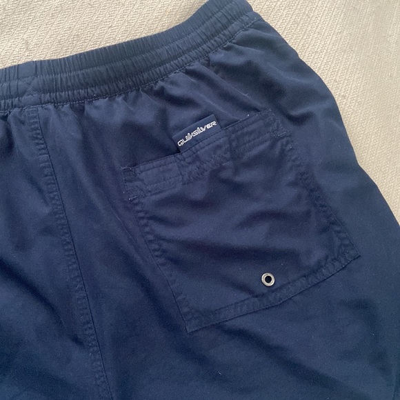 Men’s Navy Blue Quicksilver Swim Shorts - Picture 4 of 5
